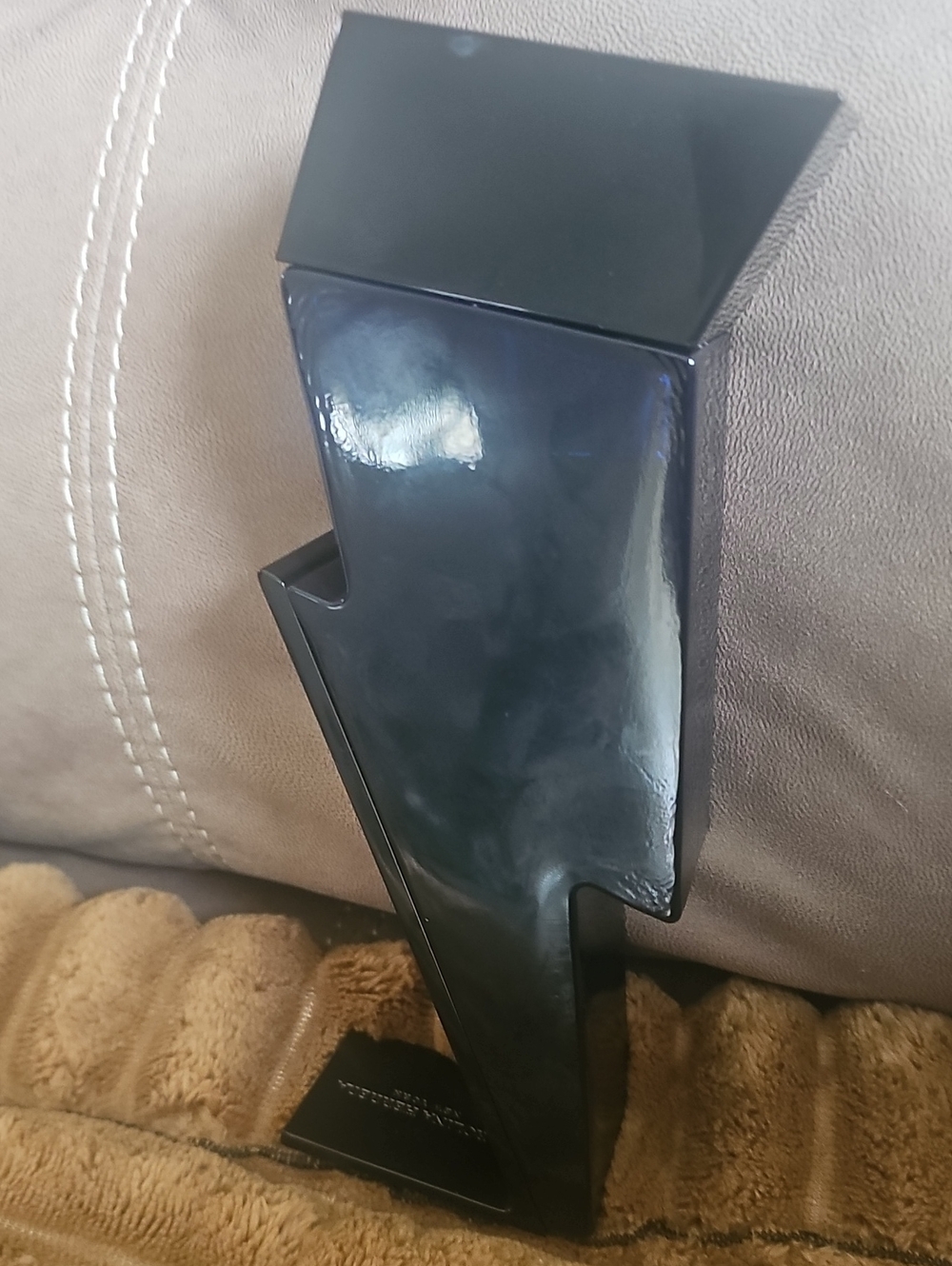 Carolina Herrera Black Bow-Tie Bottle Accent